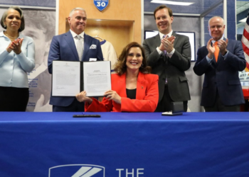 Michigan Joins 25 Other States in Passing Distracted Driver Laws