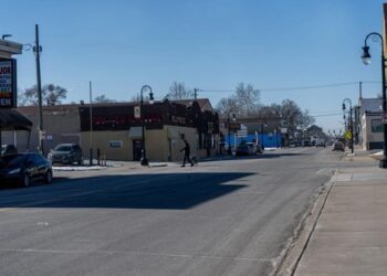 Some Southwest Detroit businesses said they’ve seen fewer customers since President Donald Trump’s inauguration. Commercial corridors like West Vernor Highway have many Latino-owned businesses. Photo credit: Cydni Elledge/Outlier Media