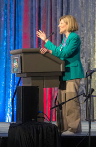 Rachel Perić, Executive Director
of Welcoming America, addresses attendees during a plenary session. (Photo/Alejandro Ugalde Sandoval)