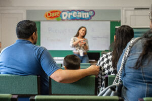 One of the workshops at Equipando Padres. Photo by Alejandro Ugalde | kopallimedia