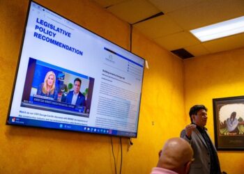 George Carrillo speaks to attendees at the Real Talk series about his immigration policy recommendations for the construction industry, titled "Building America Stronger." Photo: Juan Carlos Dueweke-Perez, Featherstone.