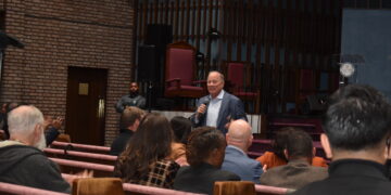 Southwest Detroit Residents Press Mayor Duggan on Transit and Blight Issues