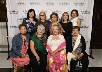 MANA de Metro Detroit chapter founders. Ines de Jesus pictured in the back row, far right. Photo courtesy MANA de Metro Detroit.